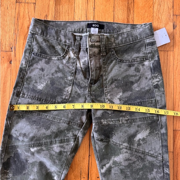 BDG Urban Outfitters Camouflage Skinny Jeans, NWTS SIZE 4 , zip ankle - Picture 11 of 13